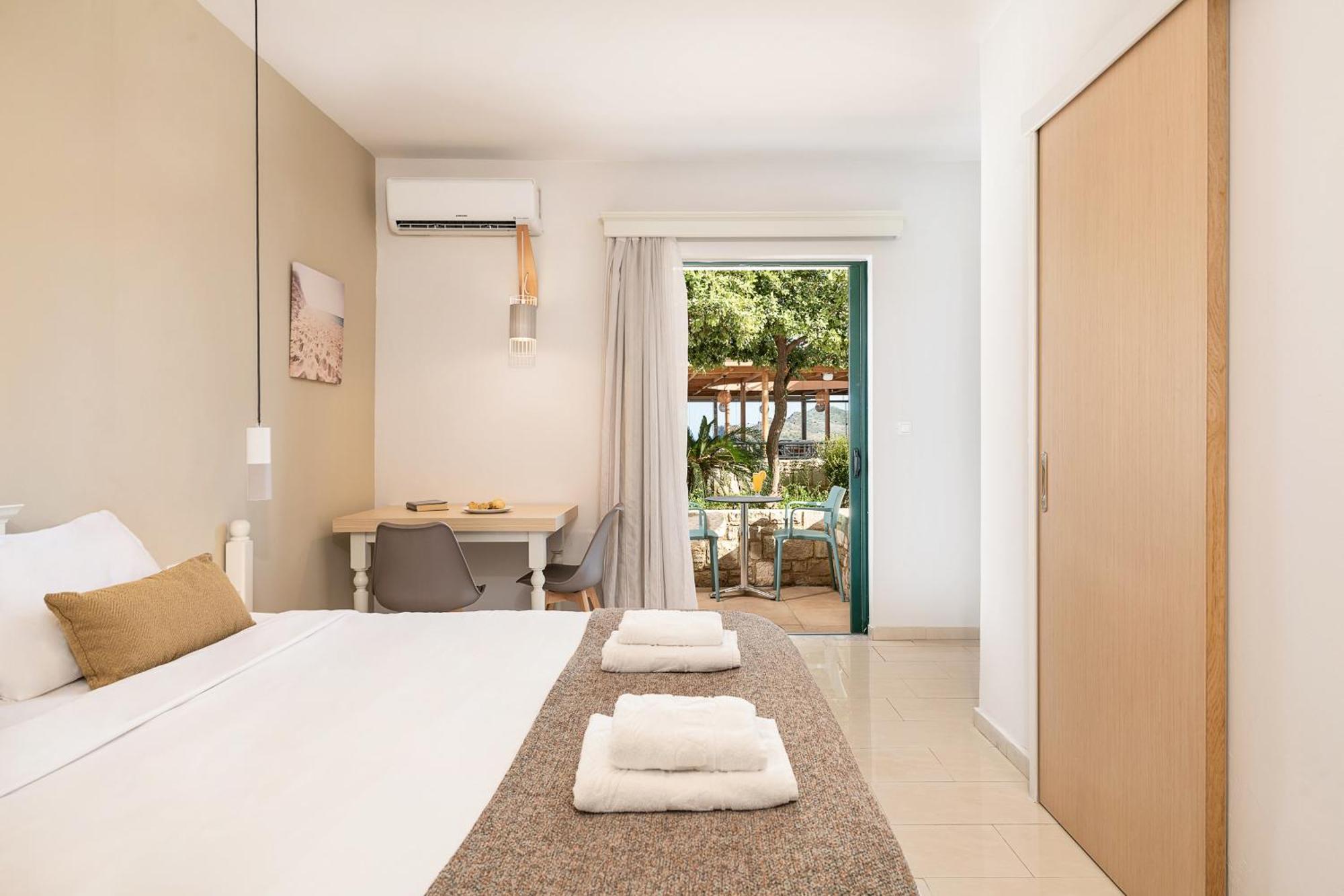 Caldera Village Agia Marina  Bilik gambar